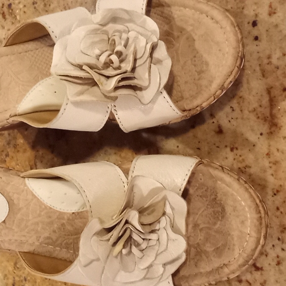 Born O Concept Cork Wedge Heels  👠 - Picture 3 of 11